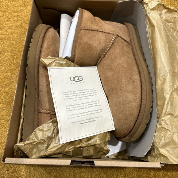 Ugg classic mini boots chestnut - Picture 1 of 5